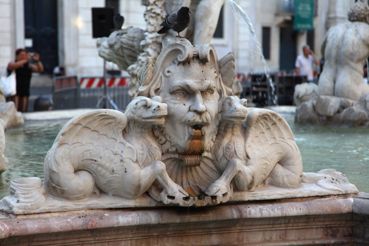 Fontana del Moro (Maurova fontána) na náměstí Piazza Navona 